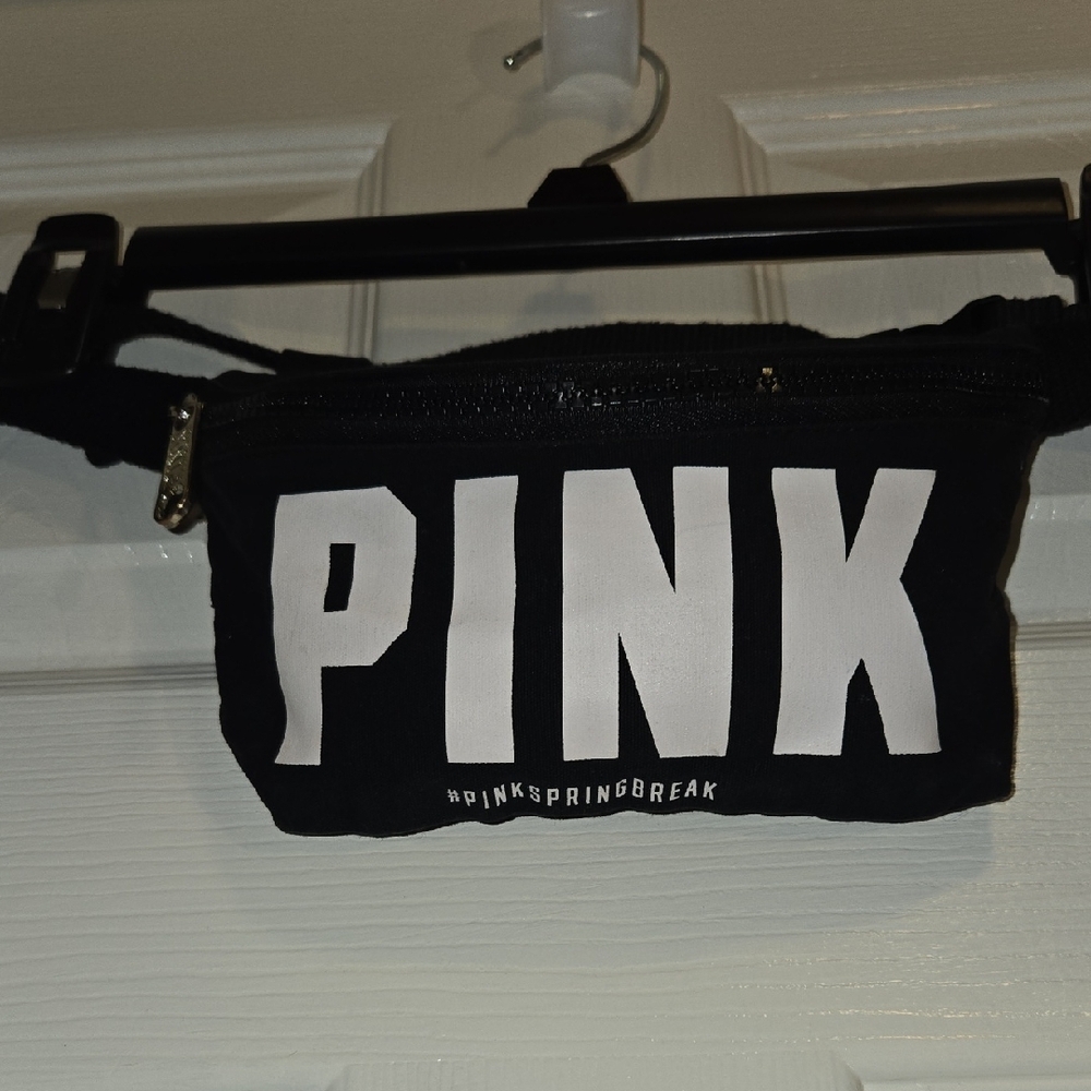 PINK Victoria's Secret Black and White Fanny Pack Slim Bag